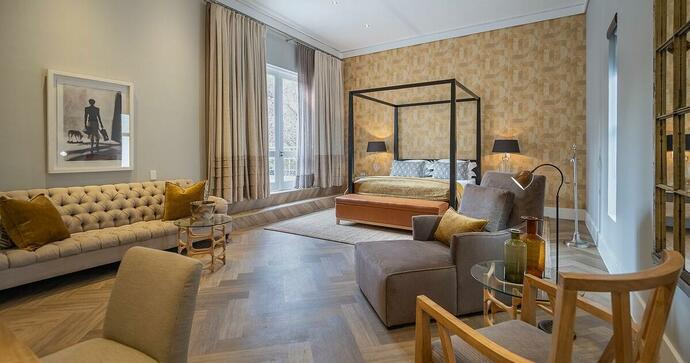 Atholplace Hotel