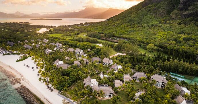 Dinarobin Beachcomber