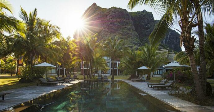 Dinarobin Beachcomber