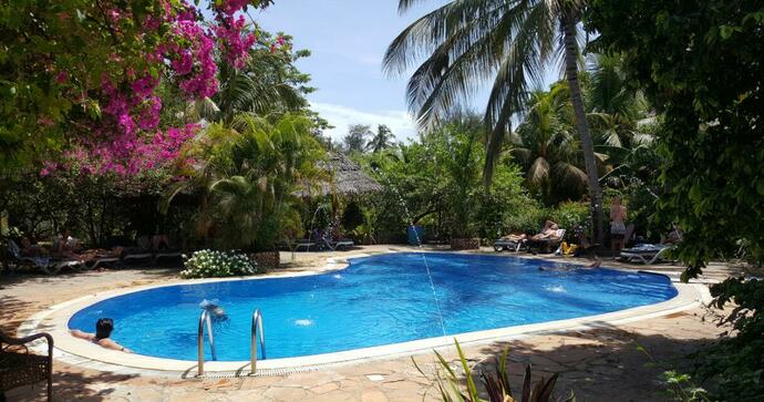 Langi Langi Beach Bungalows