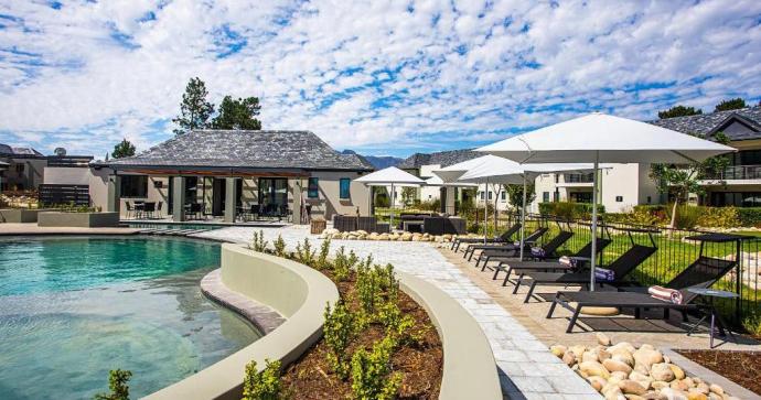 Pearl Valley Hotel