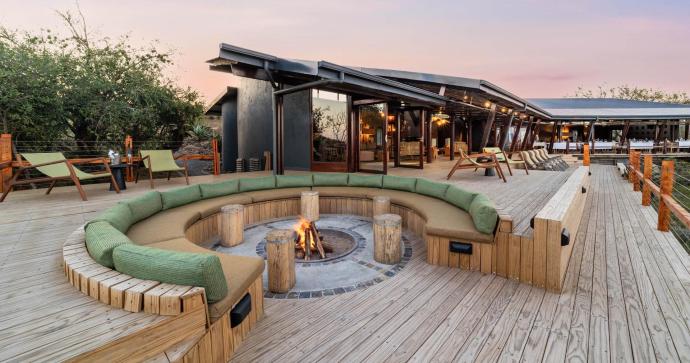 Rhino Ridge Safari Lodge