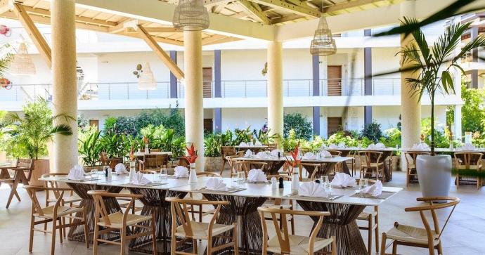 royal-andilana-resort