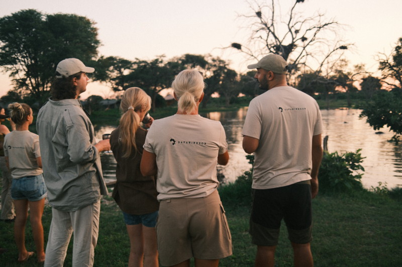 Safarireisers team ved Okavangodeltaet
